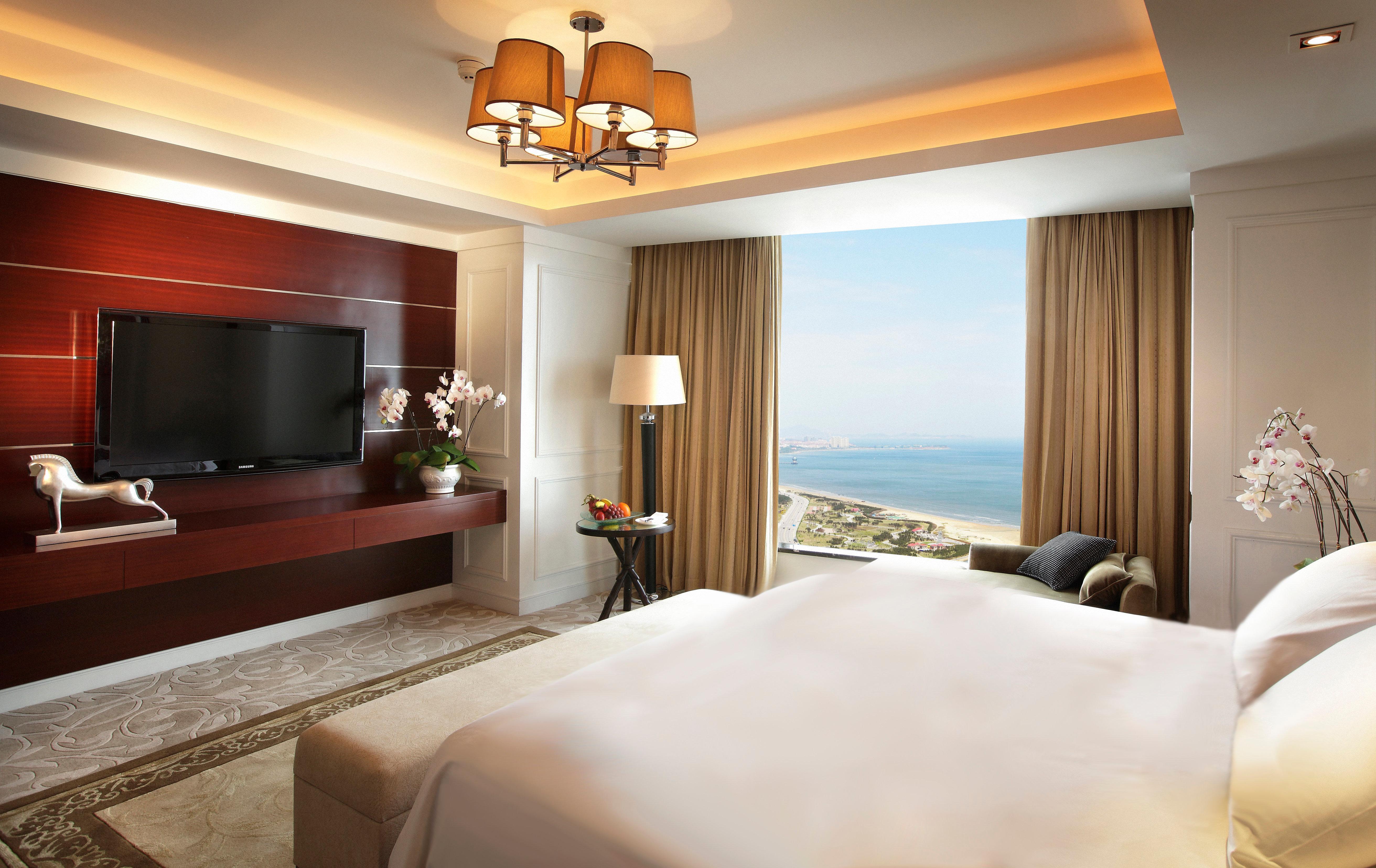 Crowne Plaza Yantai Sea View By Ihg Hotel Exterior photo