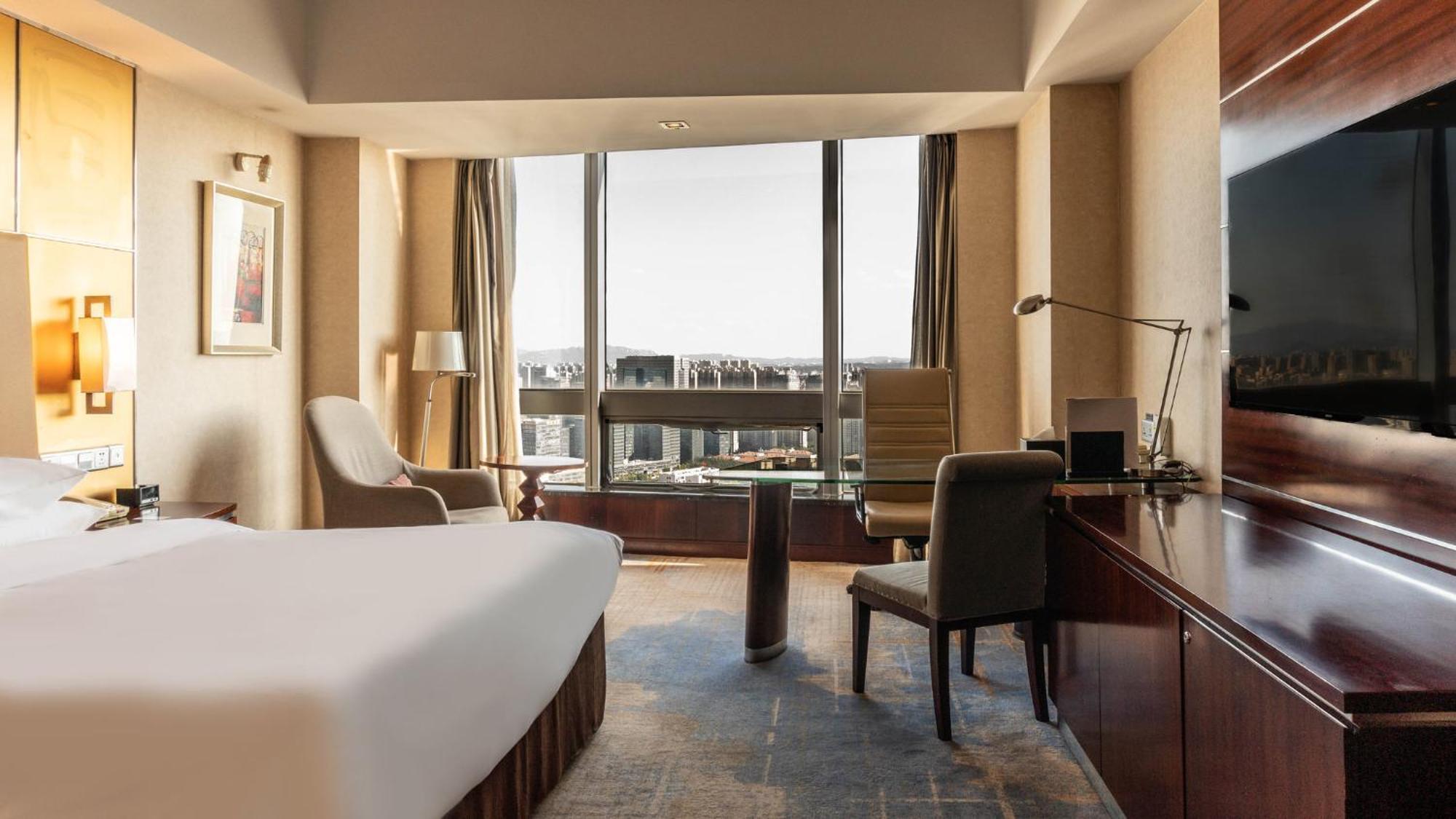 Crowne Plaza Yantai Sea View By Ihg Hotel Exterior photo